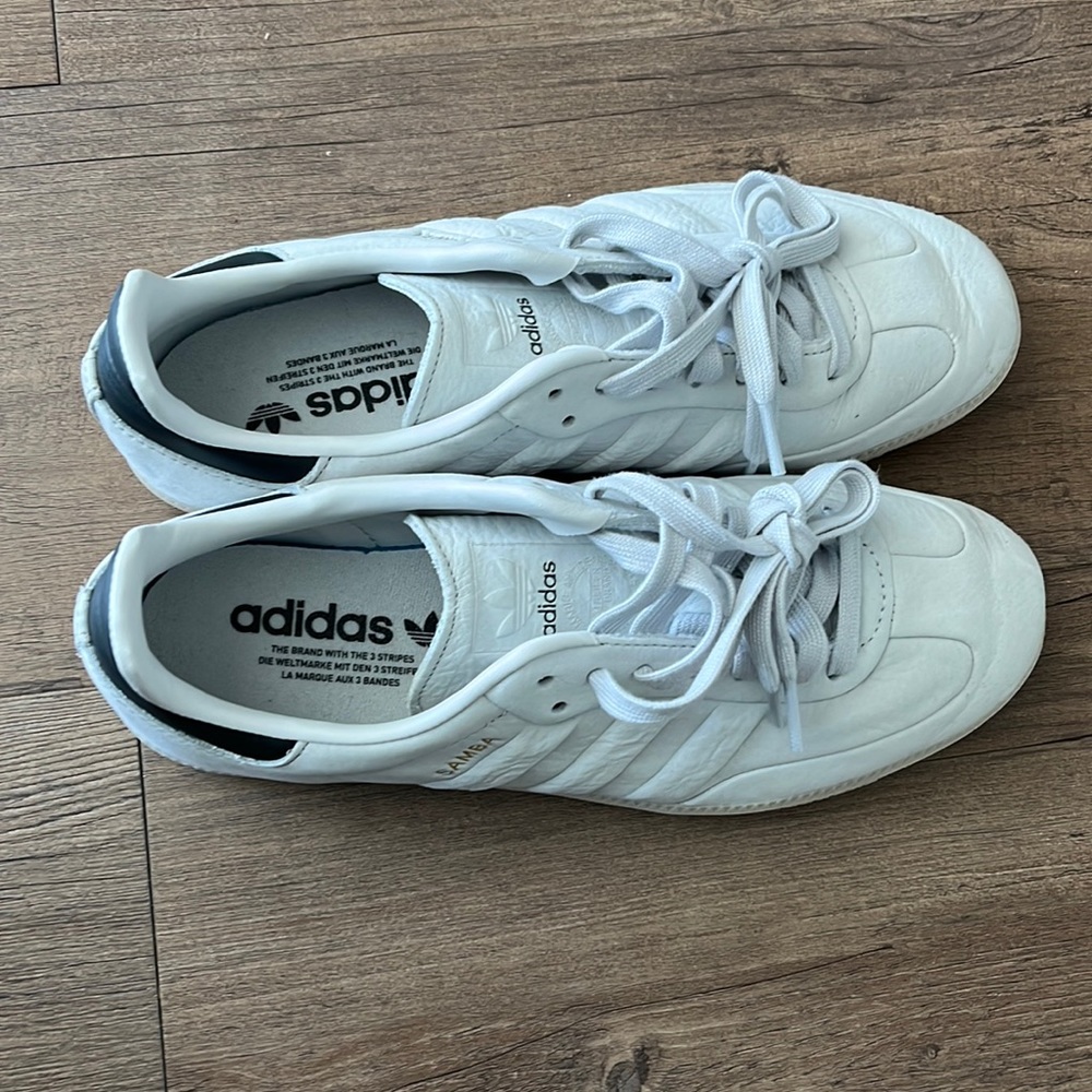 Adidas Sambas
